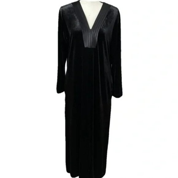 Oscar de la Renta Other - Vintage Oscar De La Renta Pink Label Black Velvet Sleepwear Dress.  SZ 2X